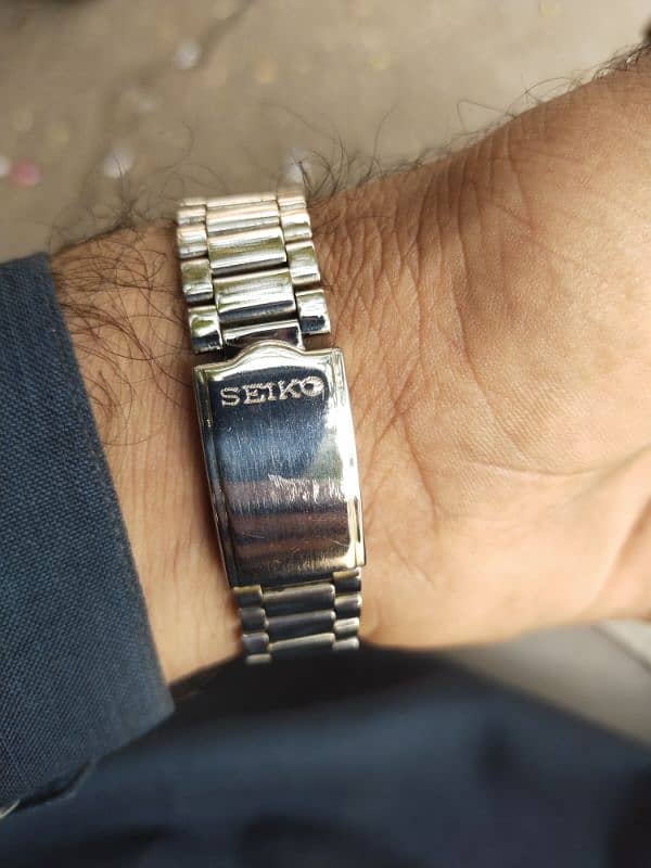 Seiko 5 original vintage watch 1