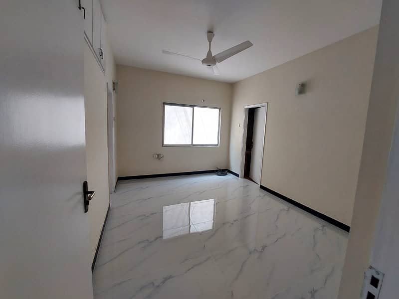 4 Bedrooms Small Complex Apartment for Rent In Clifton Block 3 8