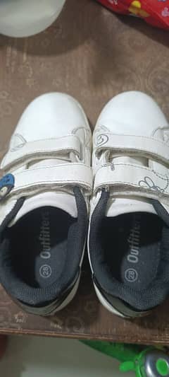 white 3 to 4 year boy shoes from outfitters