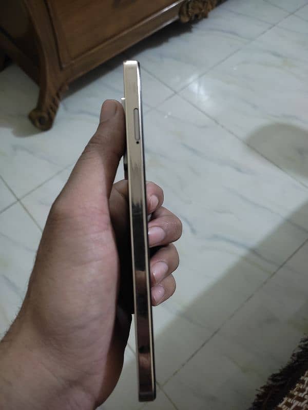 Infinix note 30 pro 10_9.5 condition with complete box no open 2