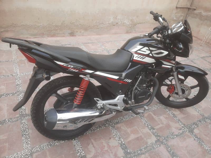 Honda CB150F 2024 2