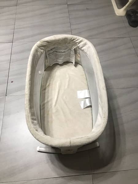 Bassinet Ingenuity incomplete 7