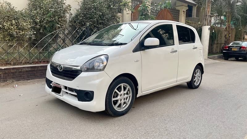 Daihatsu Mira 2016 1