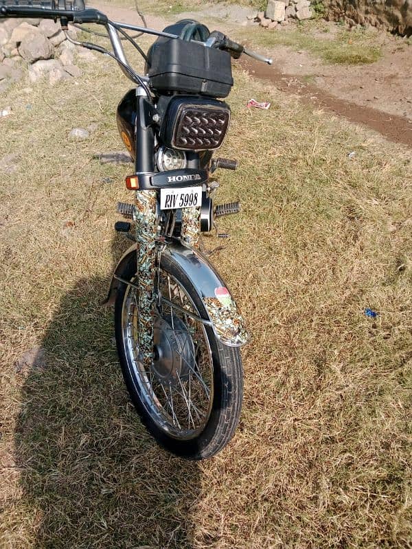 i am selling my Honda CG 125 1