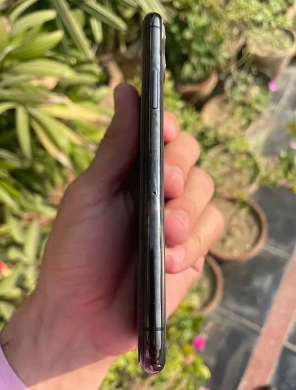 Iphone 11pro  64Gb PTA approved 0