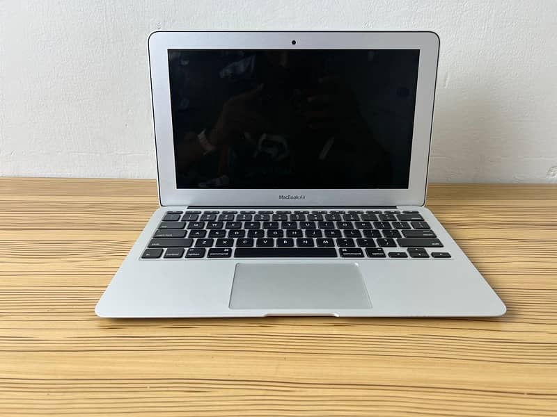 Apple Macbook Air 2013-14 1