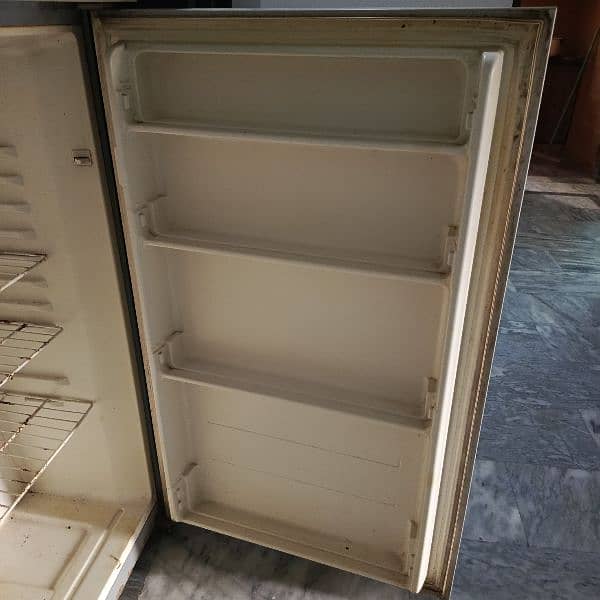 Haier refrigerator,freezer,fridge 03448502692 1