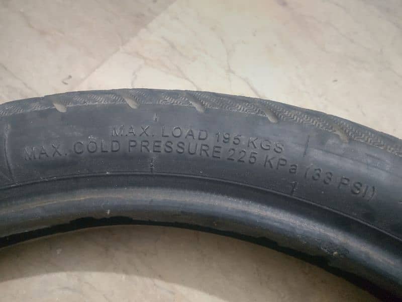 imported tyre  90 -90 18 2