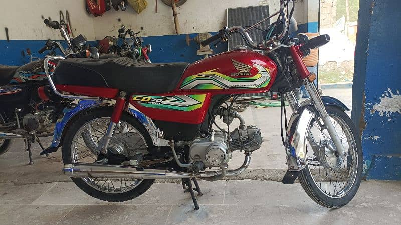 Honda cd 70 2033/08/30+03027746711 1