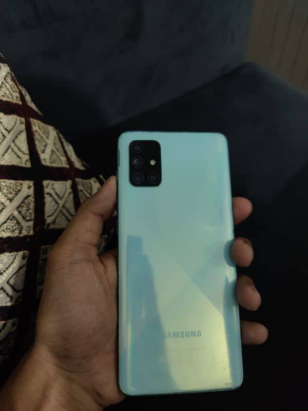 samsung galaxy  A71  8/128 4