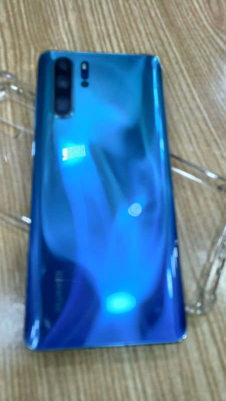 Huawei P30 pro 8/256 Read Add plz 3