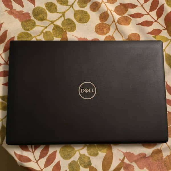 DELL LATITUDE 3520, 11th generation. . . 1