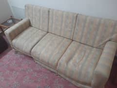 5 seater sofa with center table