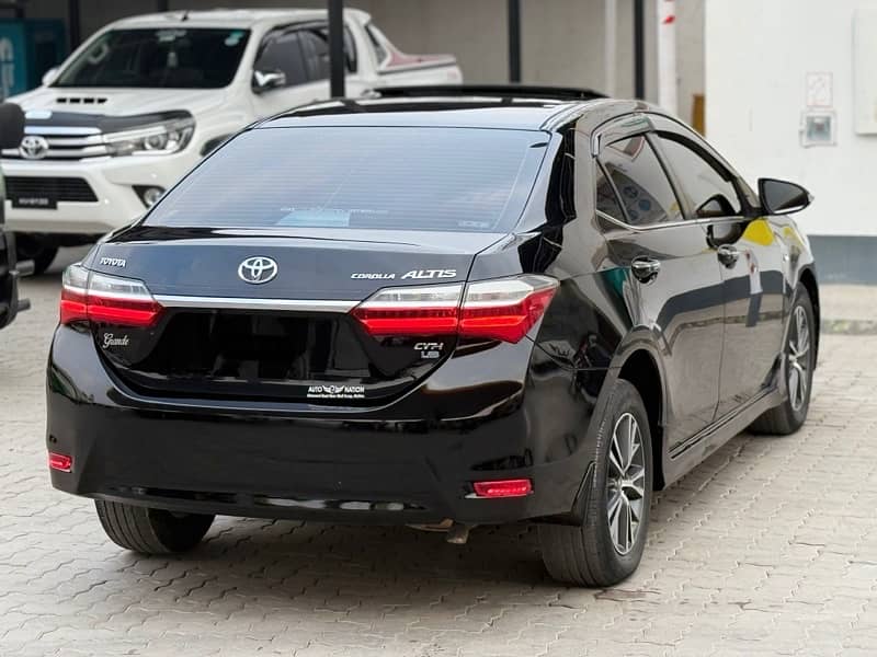 Toyota Altis Grande 2019 5