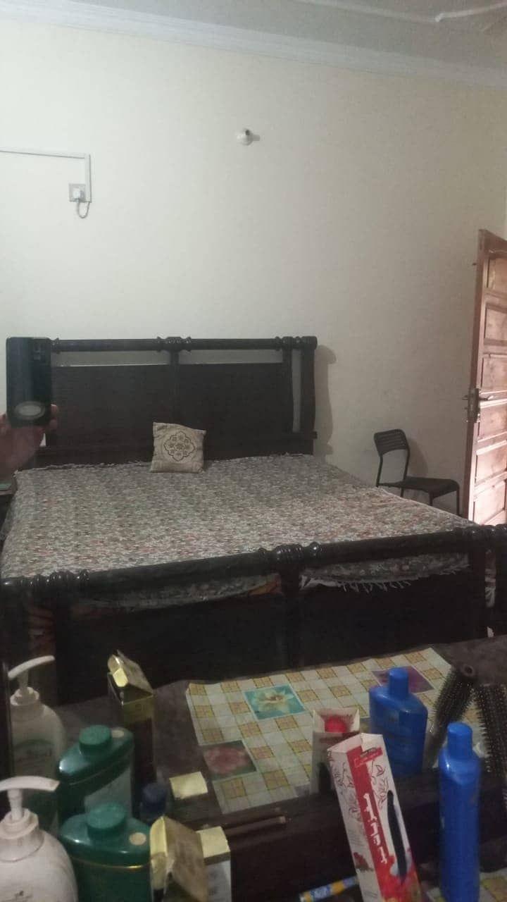 a beautiful wooden bed set with matress 0