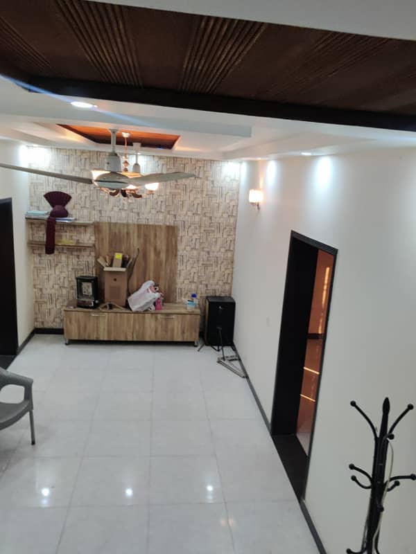 5 MARLA BEAUTIFUL HOUSE AVAILABLE FOR RENT IN TARIQ GARDENS 13