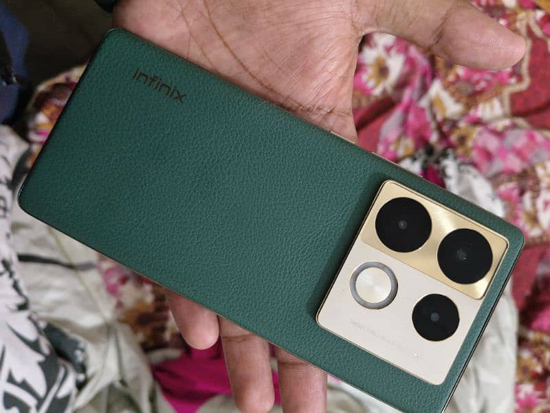 Infinix note 40 pro full box with charger with 5 month warranty 0