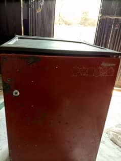 FRIDGE FOR SALE WITH STEPLIZER