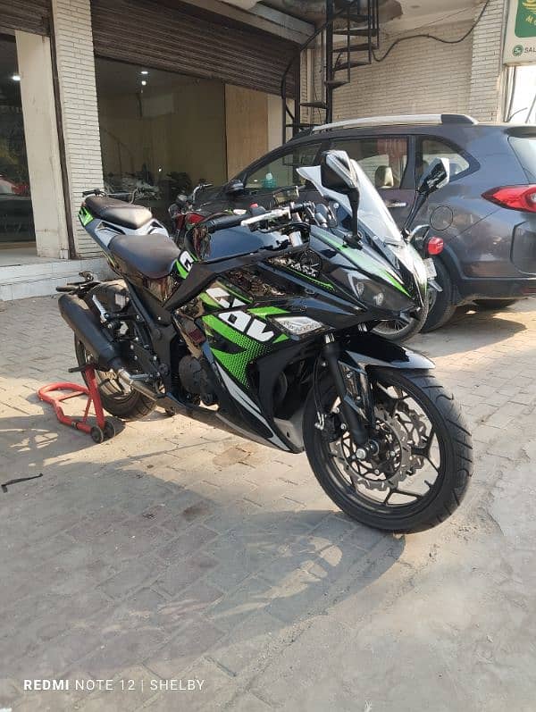 Yamaha R3 replica V6 0