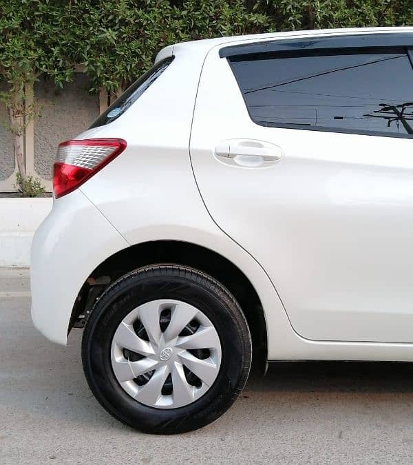 Toyota Vitz 2018 1