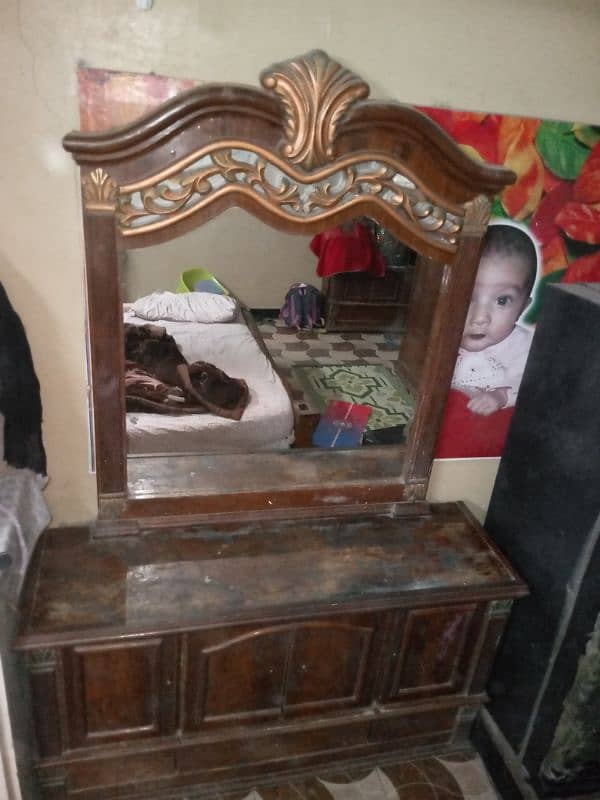 Dressing Table for sale 0