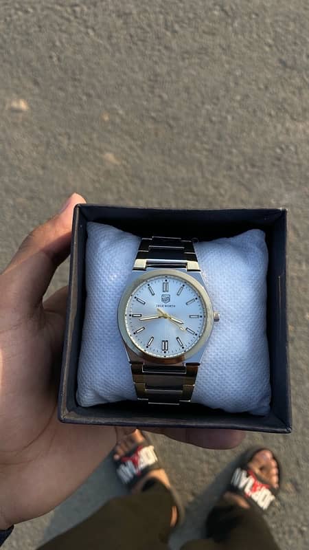 True Worth, Mens watch 1