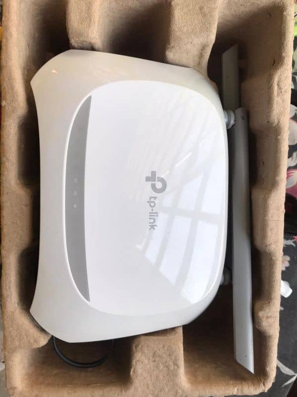 TP LINK 300 Mbps wireless router 3