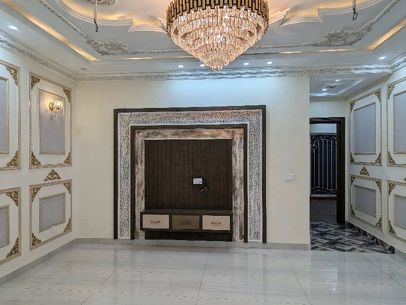 10 MARLA BRAND New luxury Spanish style double storey standard house available for sale in Iqbal town Lahore by Fast property services with original pics 7