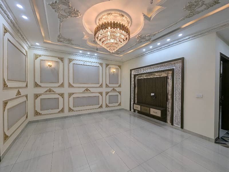 10 MARLA BRAND New luxury Spanish style double storey standard house available for sale in Iqbal town Lahore by Fast property services with original pics 9