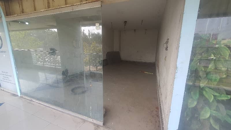 1st floor main buleward facing shop/office available monal and liberty facing 1