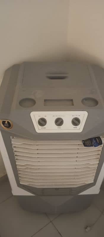 Canon Air Cooler 5600 Model available for Sale 2