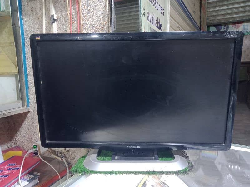 24 inch lcd 1