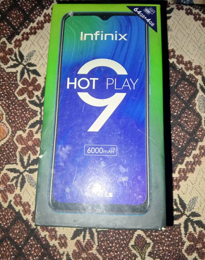 infinix Hot 9 play . 4/64 0