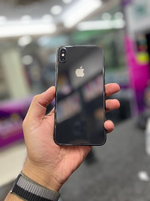 iPhone XS Max 64gb PTA Approved 7