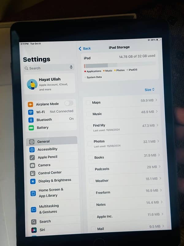 I pad 8 generation 10/10 condition 32 GB 4