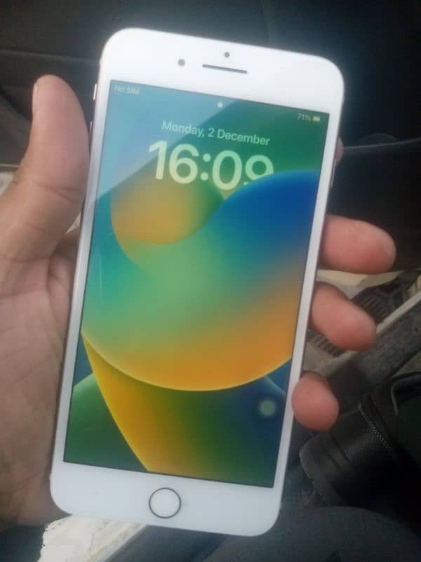 i phone 8plus 64gb battery 75%non pta good condition 7