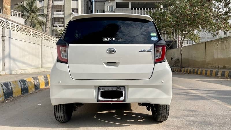 Daihatsu Mira 2018 3