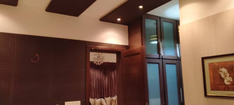 1 KANAL MOHSIN DESIGN ULTRA MODERN BUNGALOW FOR SALE NEAR TO PARK. 33