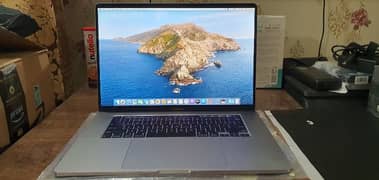 Apple MacBook Pro 2019  16 inches 32 GB 500 SSD graphic card 630