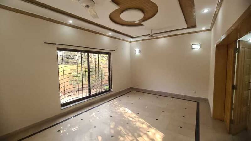 10 Marla Like Brand New House Available For Rent In Nargis Block Bahria Town Lahore 1