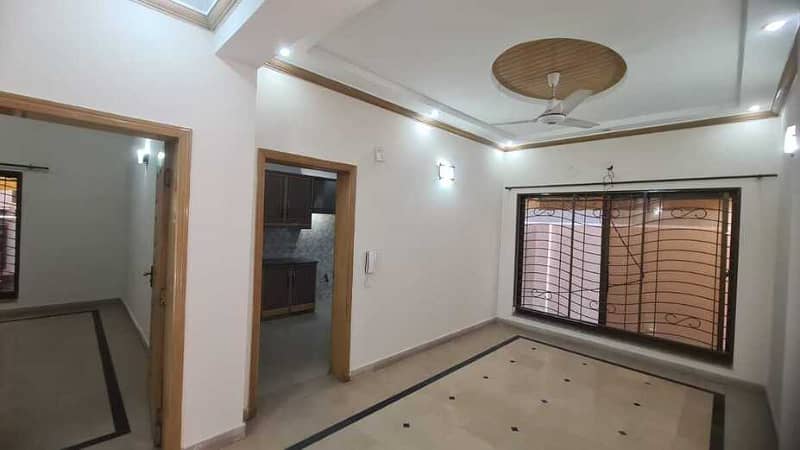 10 Marla Like Brand New House Available For Rent In Nargis Block Bahria Town Lahore 4