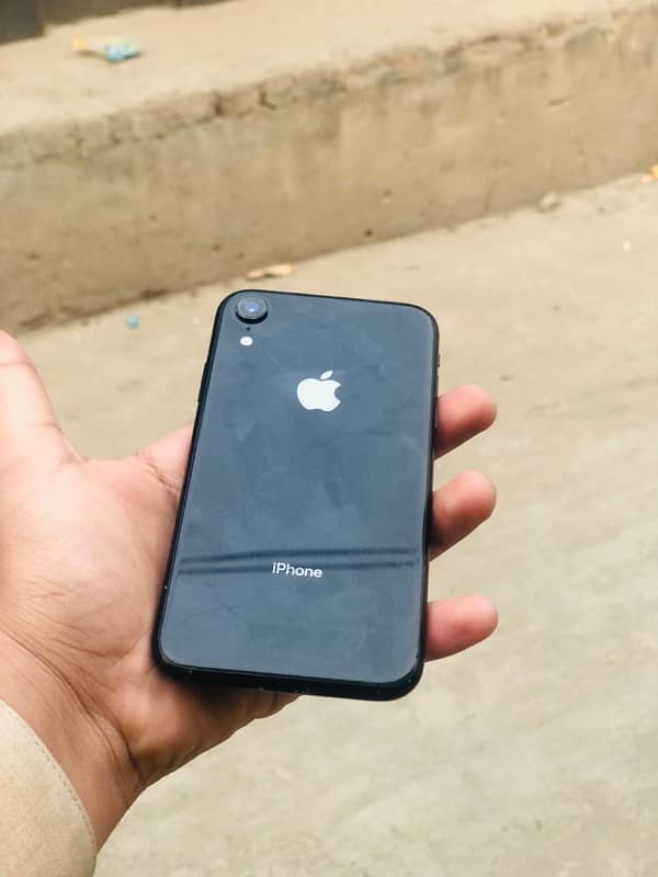 iPhone XR 64GB 0