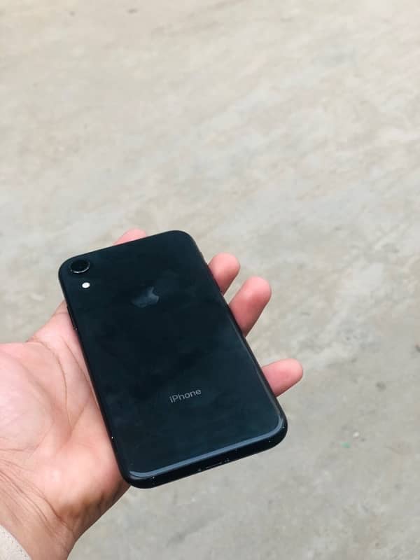 iPhone XR 64GB 6