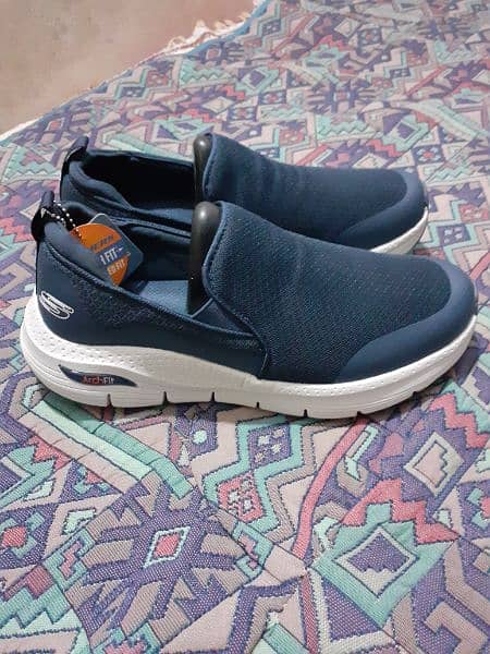 original medicatid skecher size 10 2