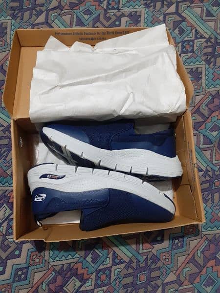 original medicatid skecher size 10 4