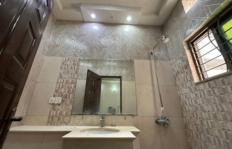 5 Marla luxury Modern House available For Sale In Paragon City Lahore 7