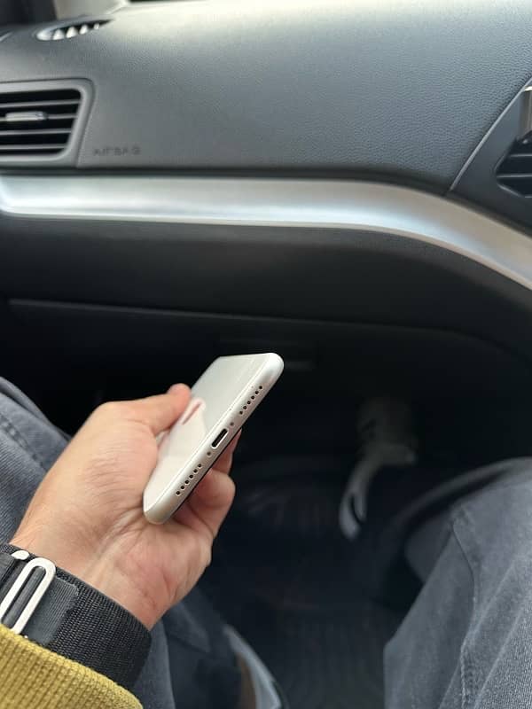 iphone 11 White 128gb Non Pta 4