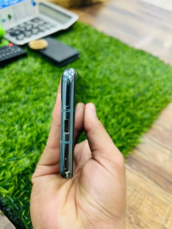 one plus 9Pro 8/256 condition 10/9.5 only phone 03249476494 2