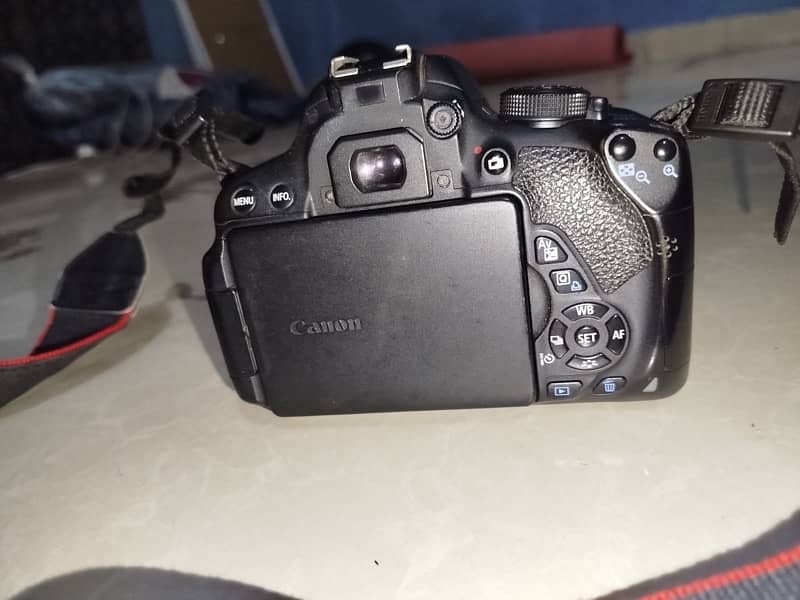 canon 700d 1