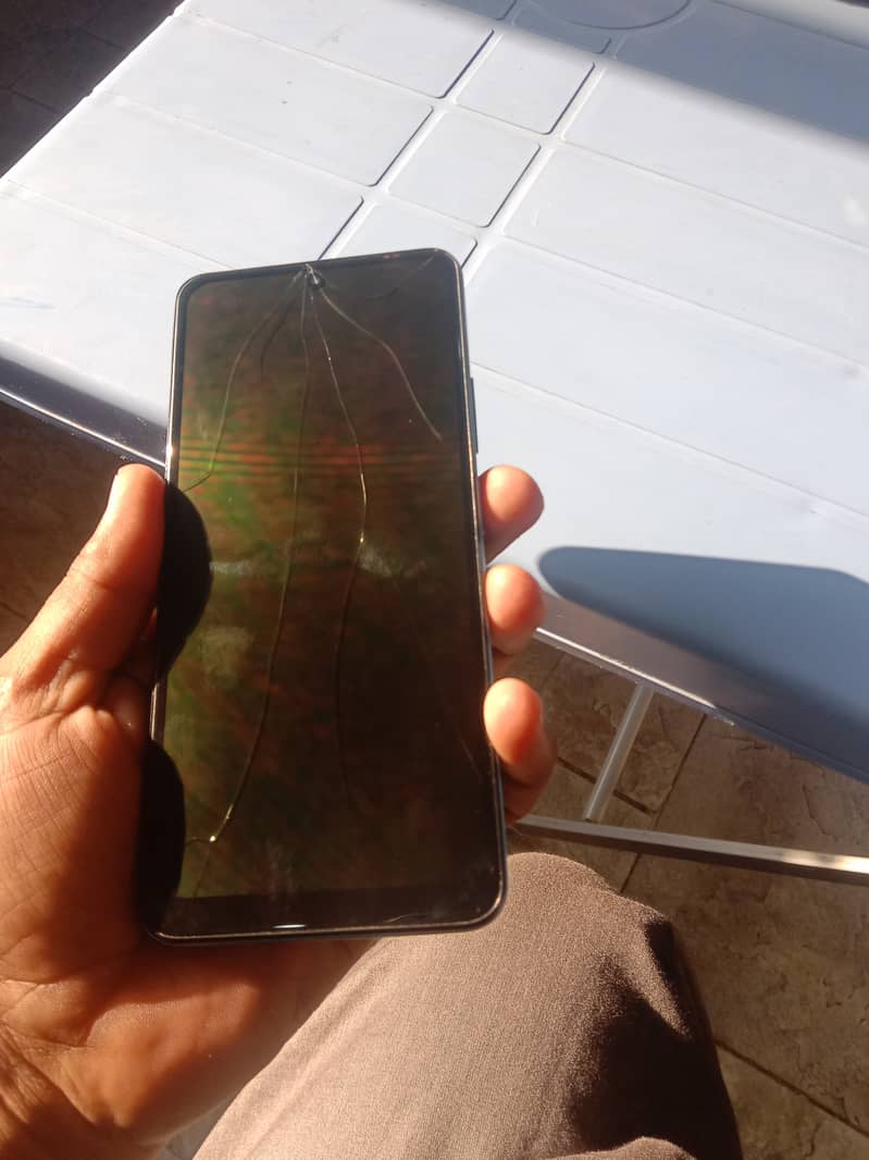 I am selling my mbl redmi note12 in good condition 2